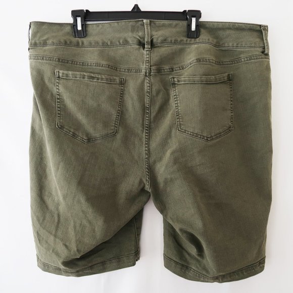SOLD | Torrid Jegging Bermuda Shorts Olive Wash - Picture 9 of 10